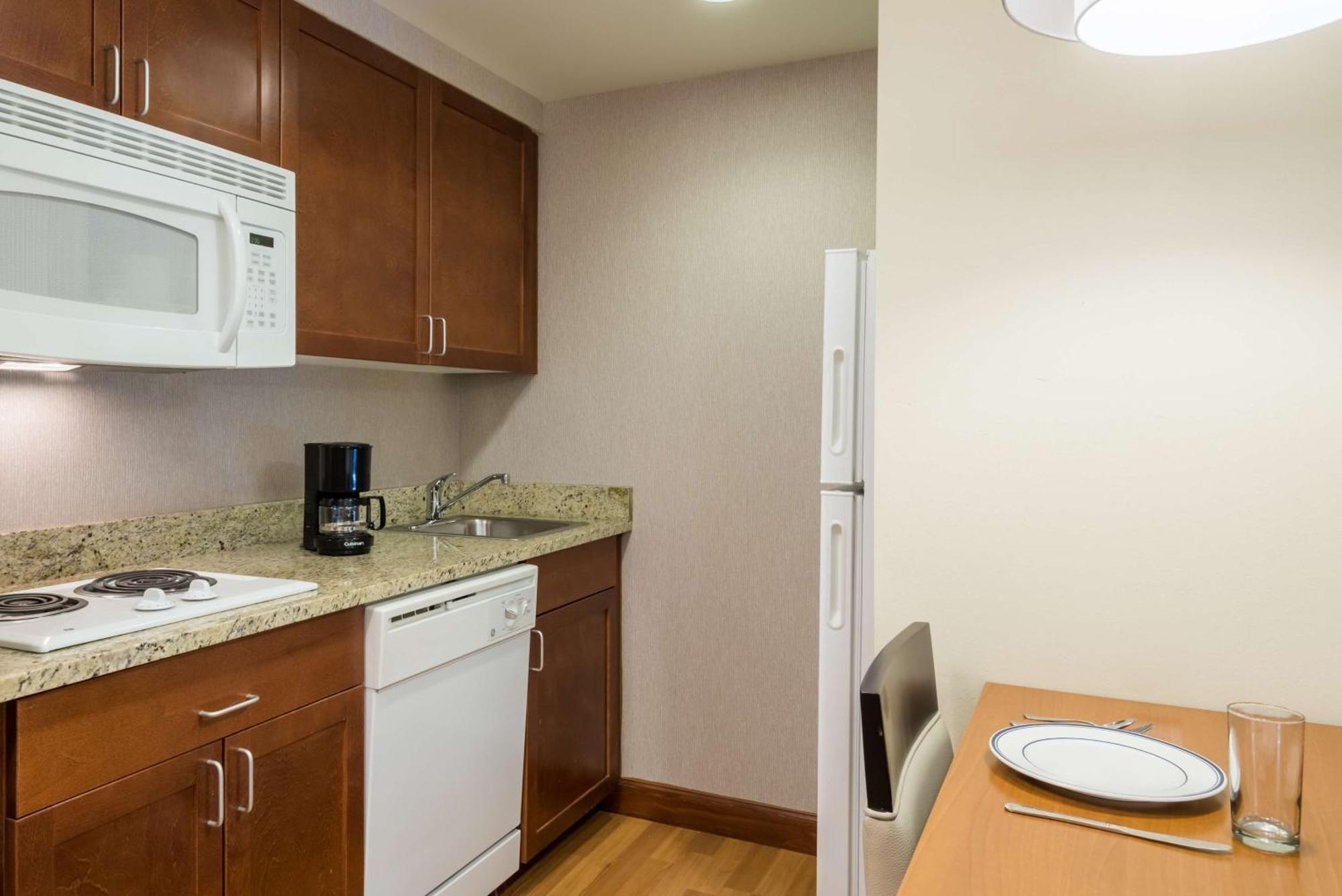 Larkspur Landing Extended Stay Suites St Louis Riverport Maryland Heights Exterior photo